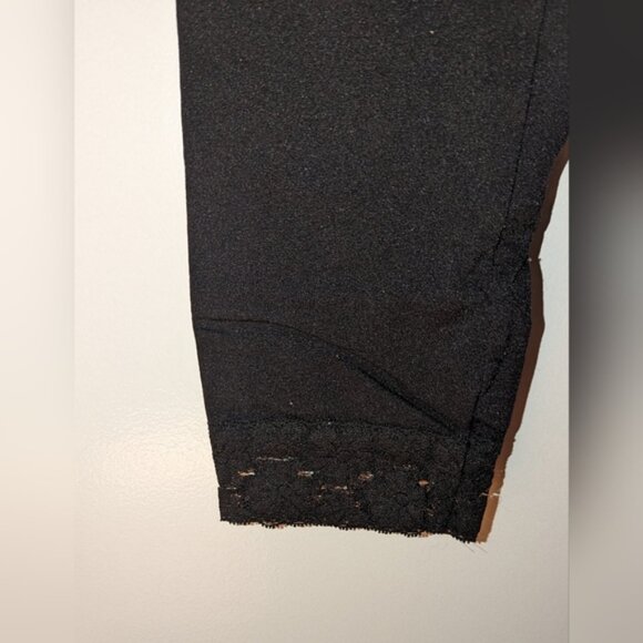 Black Capri Style Tights - Womens Medium - Picture 4 of 4